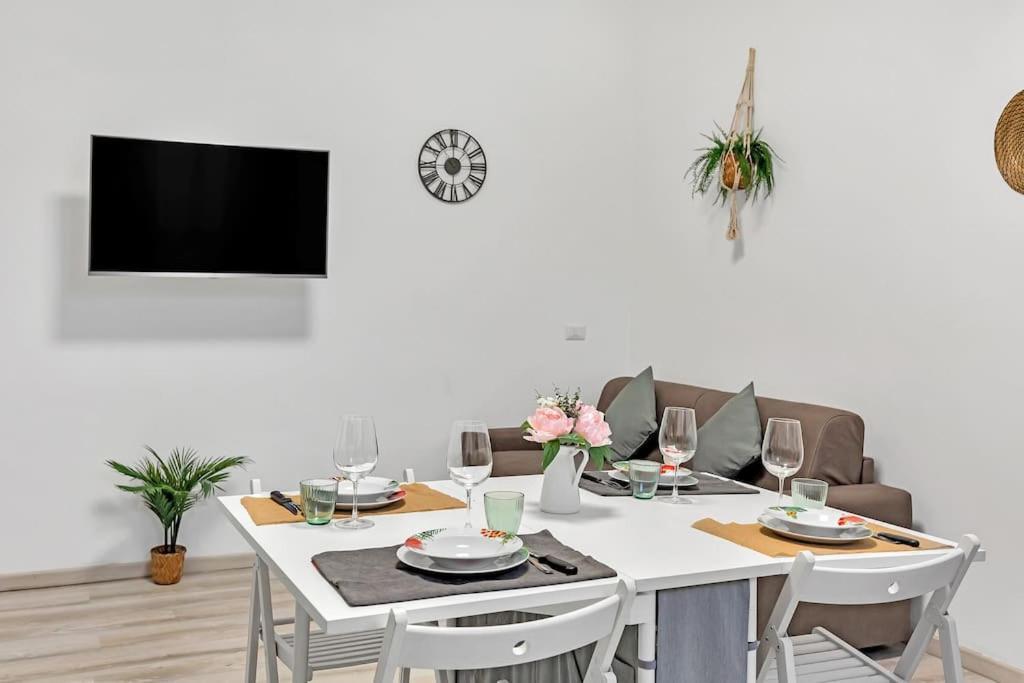 Appartement San Siro-fiera 15 Minuti Da Life Wifi Netlix Milaan